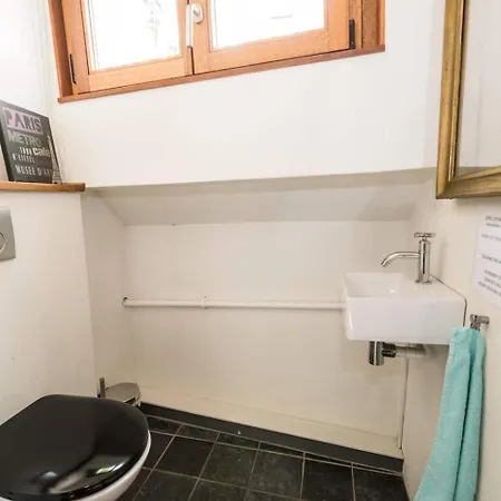 Luxury Large Houseboat Azara *