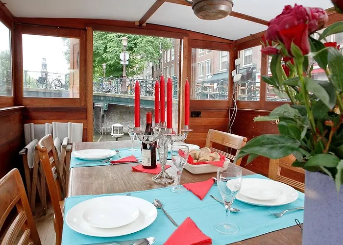 Luxury Large Houseboat Azara