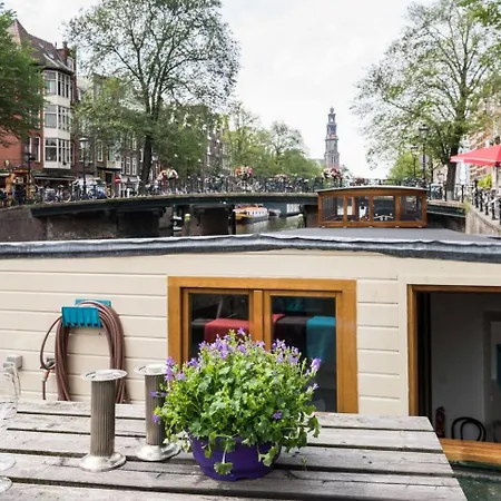 Vakantiehuis Luxury Large Houseboat Azara Amsterdam